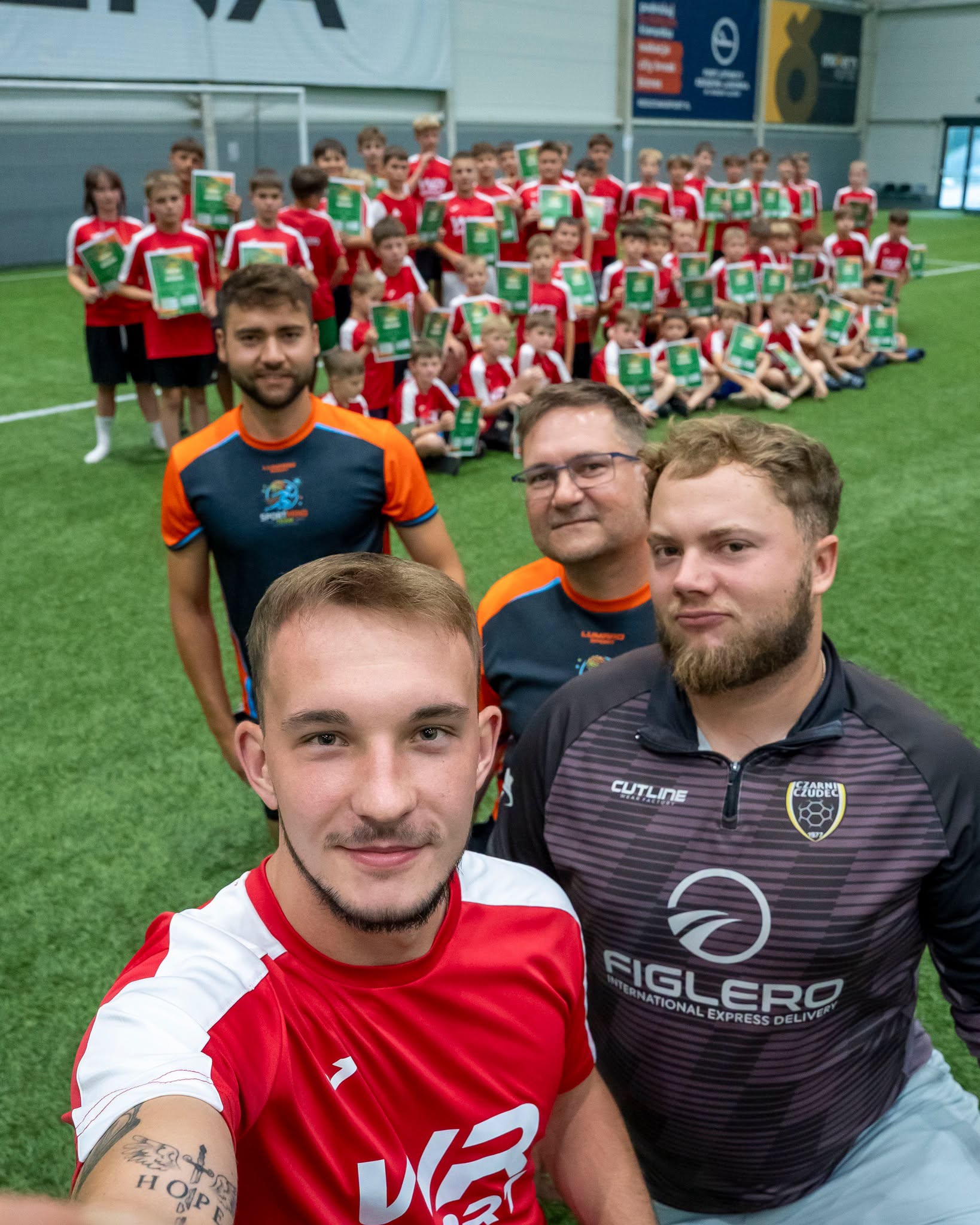 Grupowe zdjęcie trenerów i uczestników WRS Summer Camp